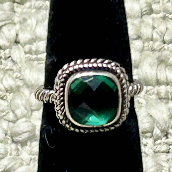 Vintage Sterling Silver Ring With Checkerboard Cut Green Quartz - Picture 3 of 4